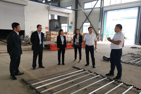 陜西航天建設(shè)集團(tuán)有限公司總經(jīng)理、黨委副書記謝明娟率隊(duì)赴遼寧一諾環(huán)保產(chǎn)業(yè)集團(tuán)開展考察調(diào)研工作